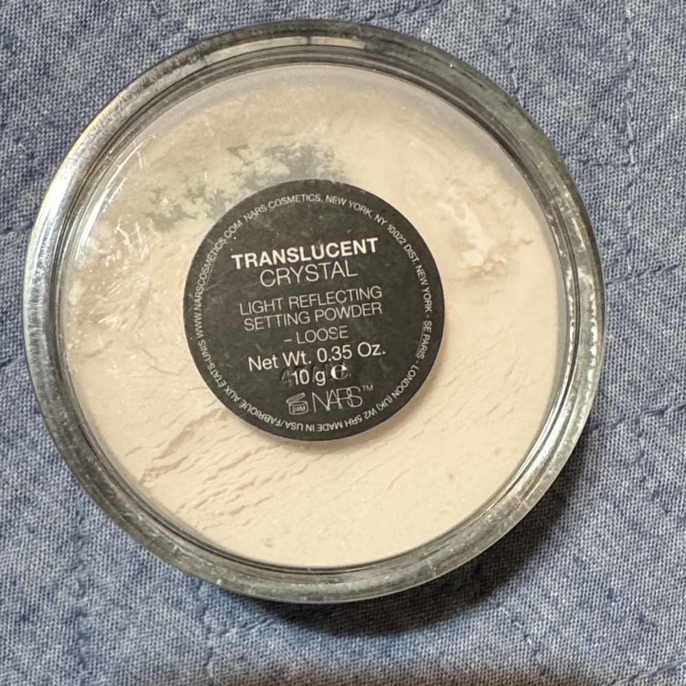 NARS translucent Loose Setting Powder - Picture 2 of 4